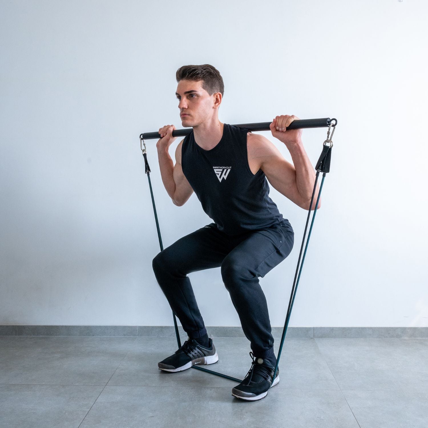 Squat with resistance bands